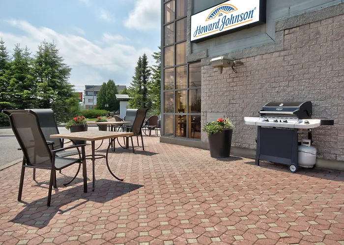 Clarion Pointe Quebec Airport